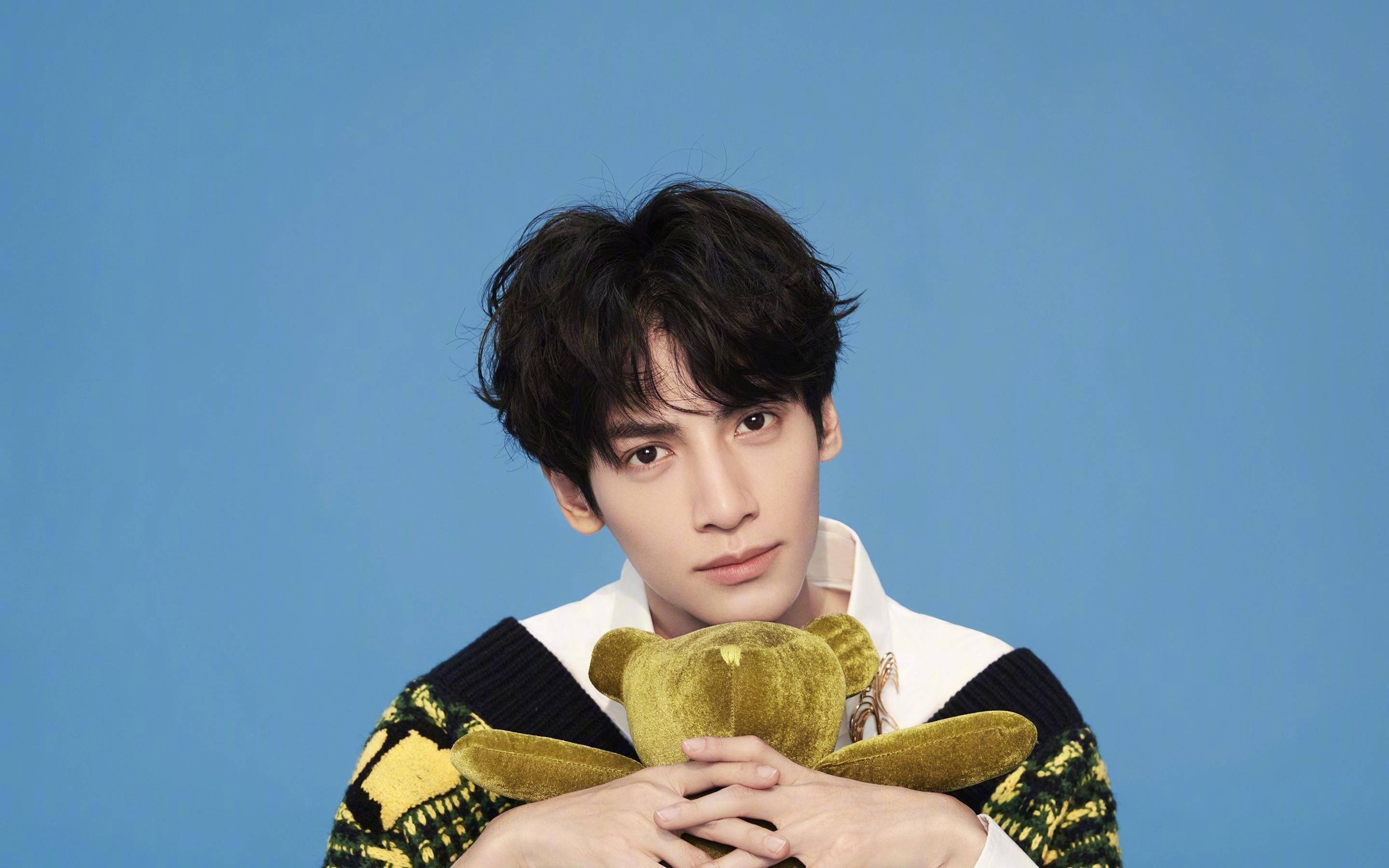 线上特色篮球赛事推动“体育+新媒体”深度融合，篮球线上课程