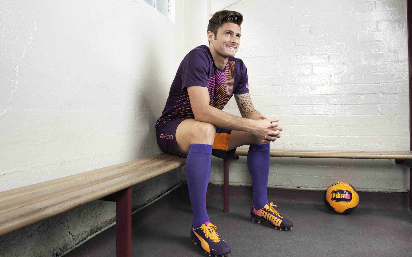 九游平台-卡昂凭借前场高压掌控比赛节奏，卡昂位置